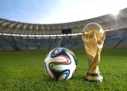 开云体育平台APP-赛道上的心跳时刻，梅赛德斯险胜索伯，阿隆索惊艳四座