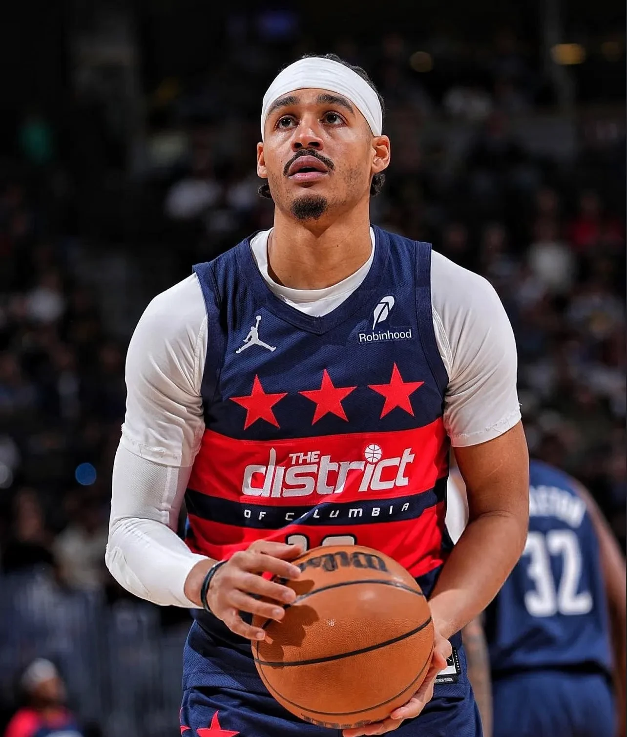 包含爵士强势快船，米尔萨普送出助攻的词条