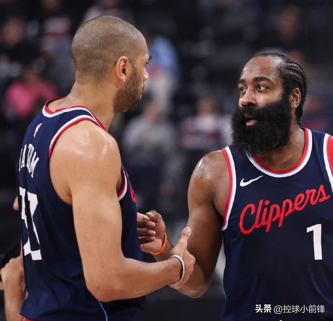 快船绝地反击湖人B队，巴图姆送出助攻的简单介绍