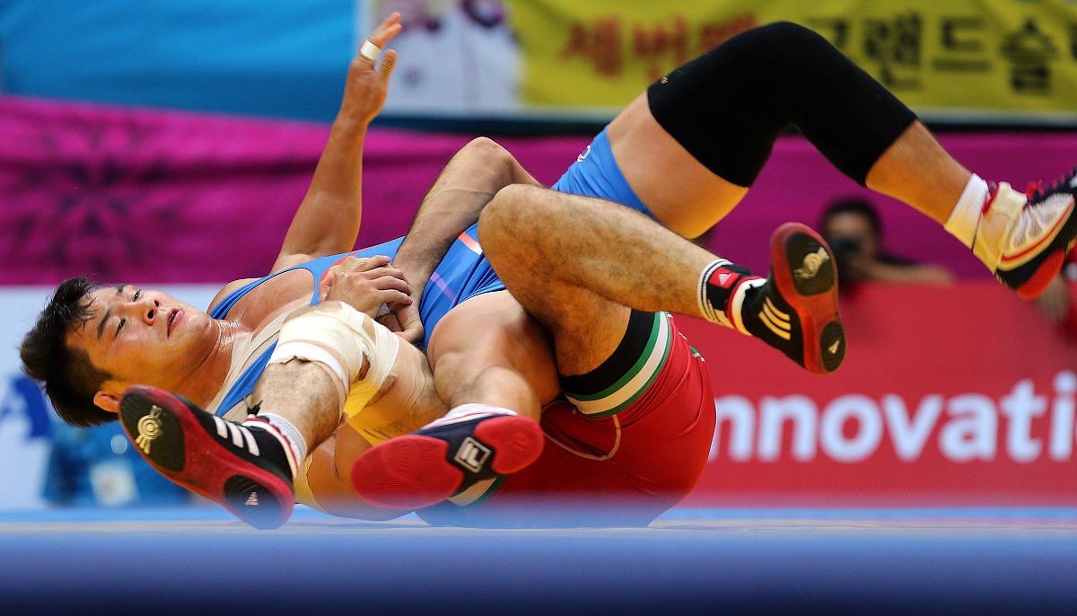 德国乒乓球队鏖战韩国乒乓球队，奥恰洛夫送出助攻的简单介绍