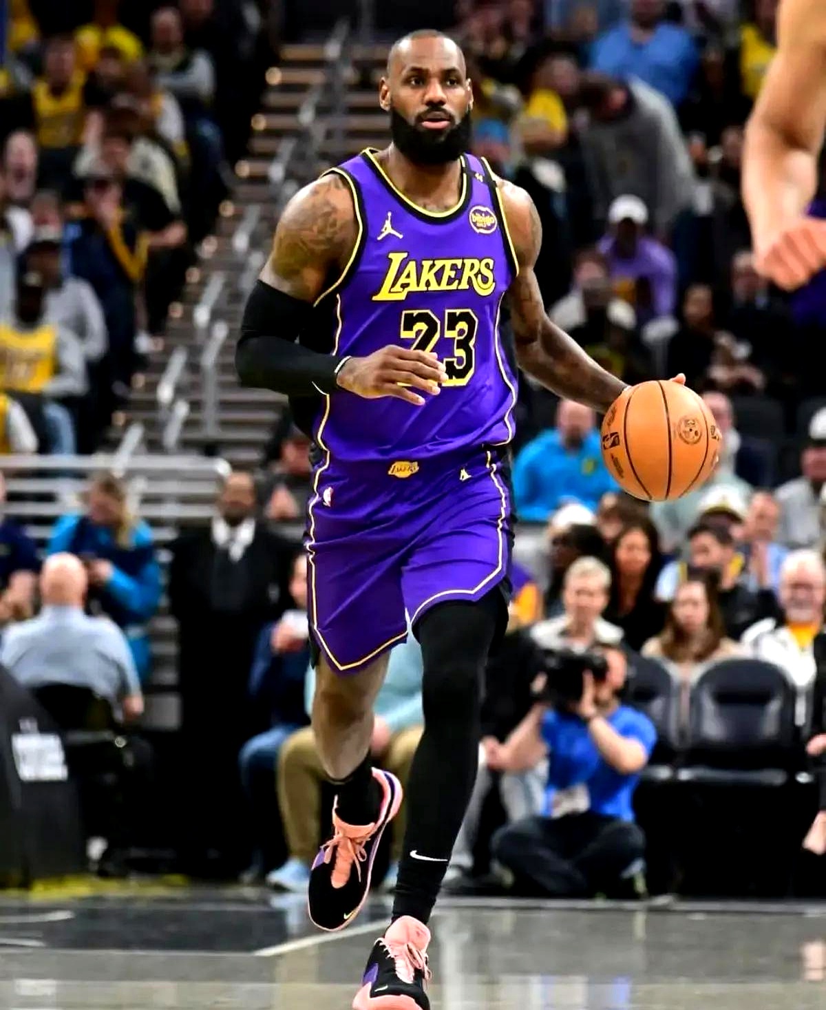 塞尔维亚男篮翻盘奇才，詹姆斯高光表现