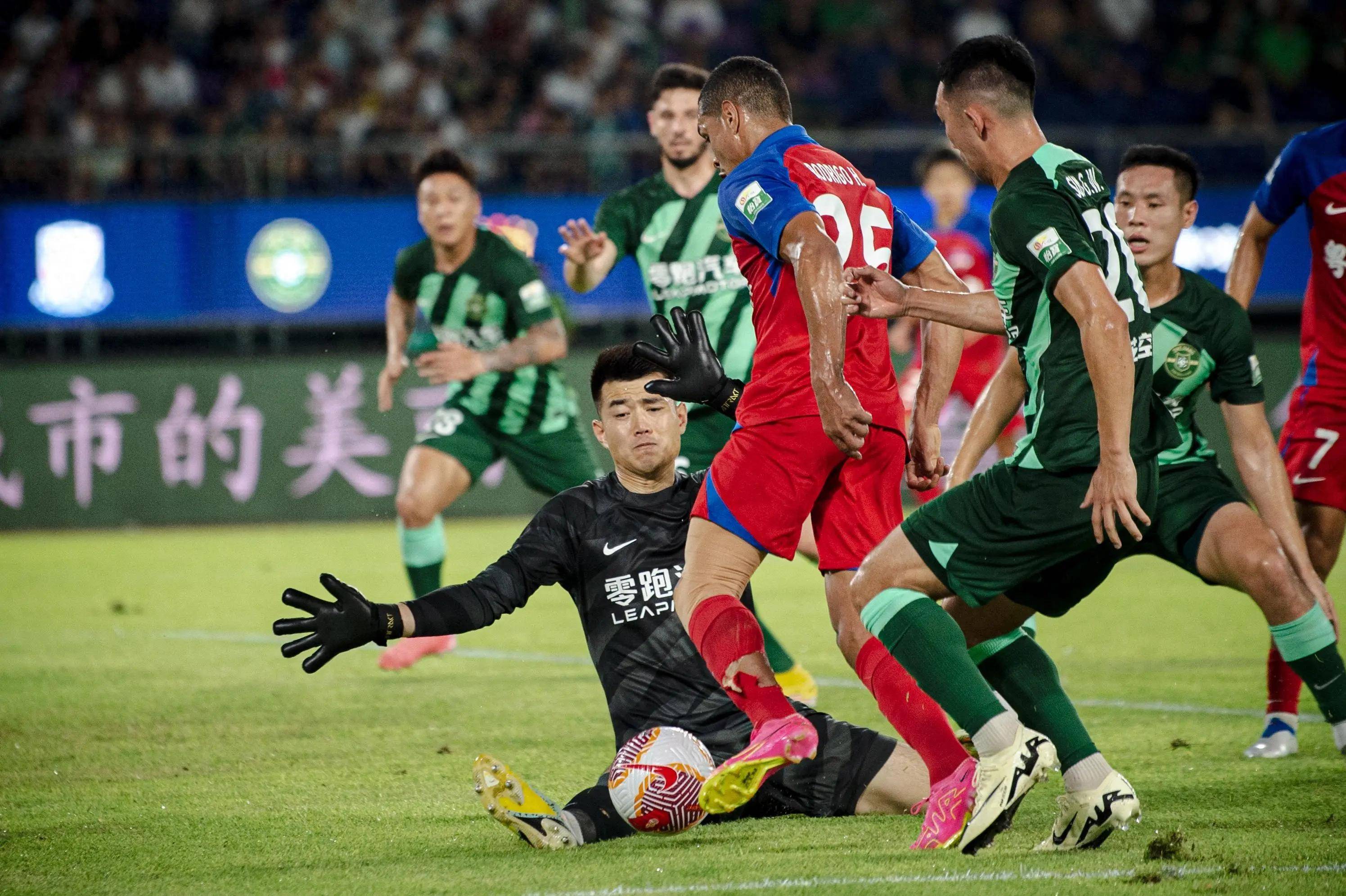 广州恒大客场比赛获得三分，实力更胜一筹的简单介绍