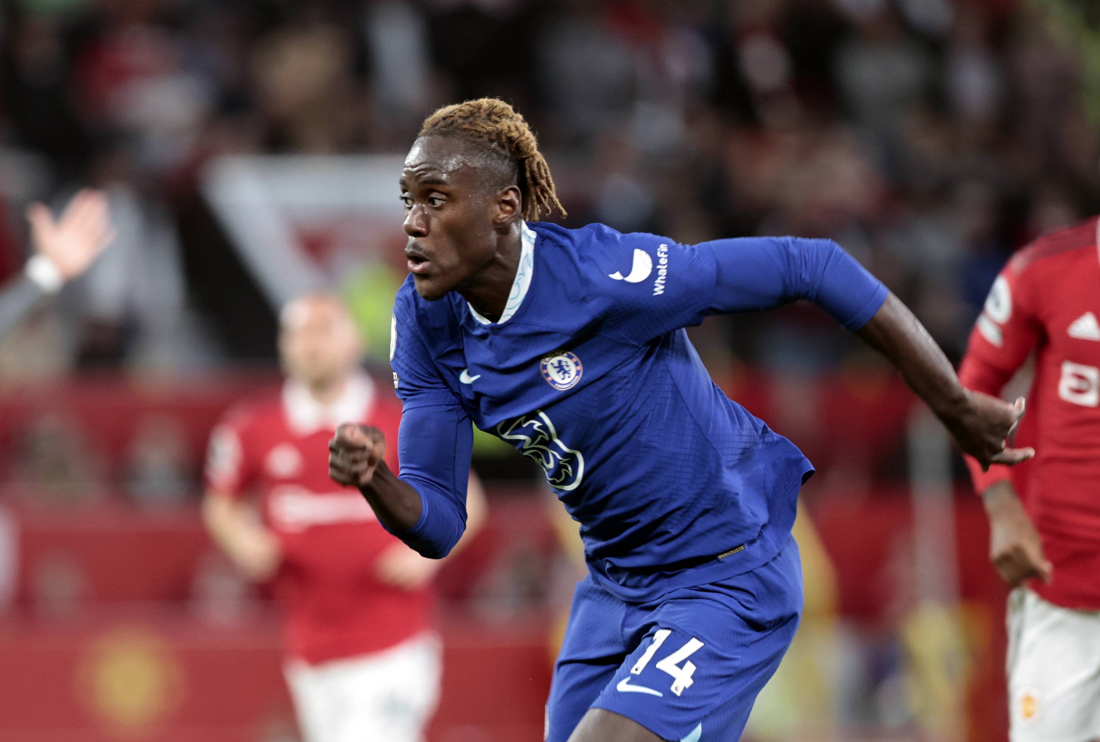 切尔西球员发起慈善活动，助力当地社区发展的简单介绍