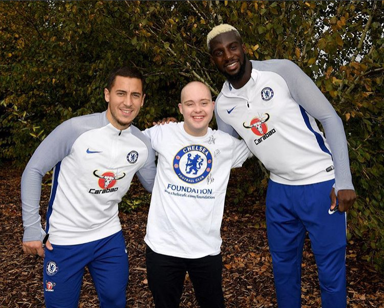 切尔西球员发起慈善活动，助力当地社区发展的简单介绍