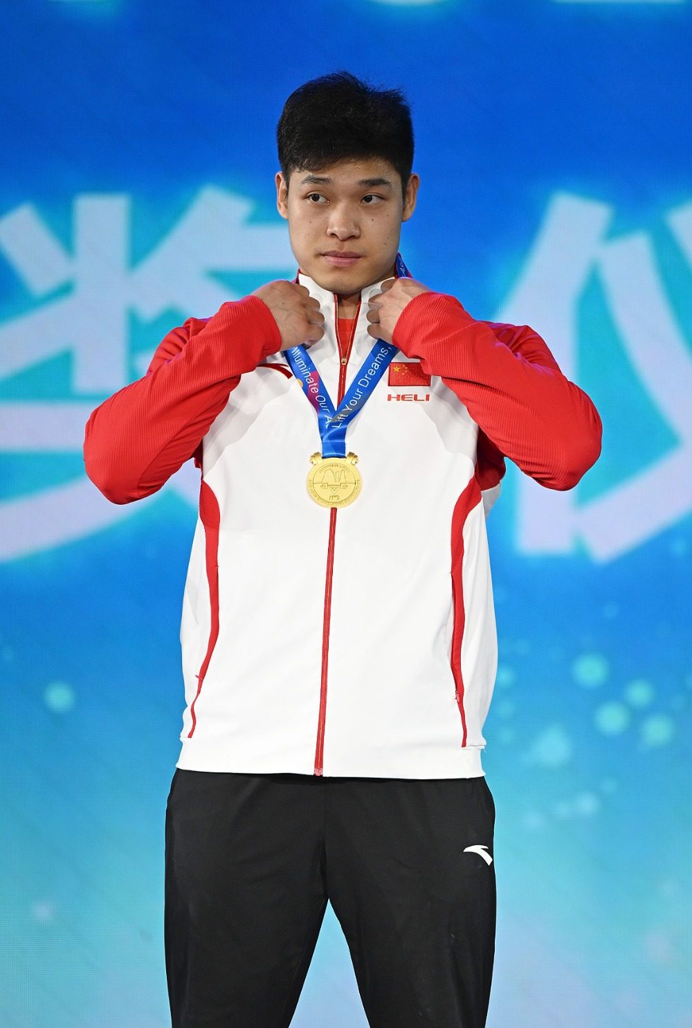 哥伦比亚选手奋力一搏，勇夺金银铜的简单介绍